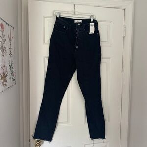 Tall/Long 28L Abercrombie Curve Love - The Skinny High Rise Jean in Black